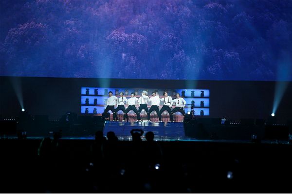 "4만 아미 열광" 방탄소년단, 고척돔 팬미팅 성료