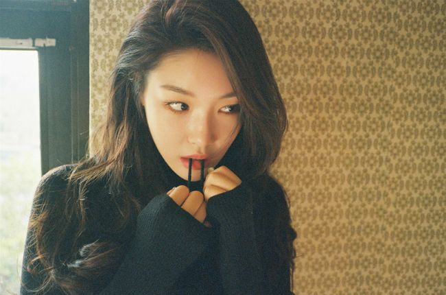 청하 "선미·수지·보아…선배들에게 많이 배울래요"