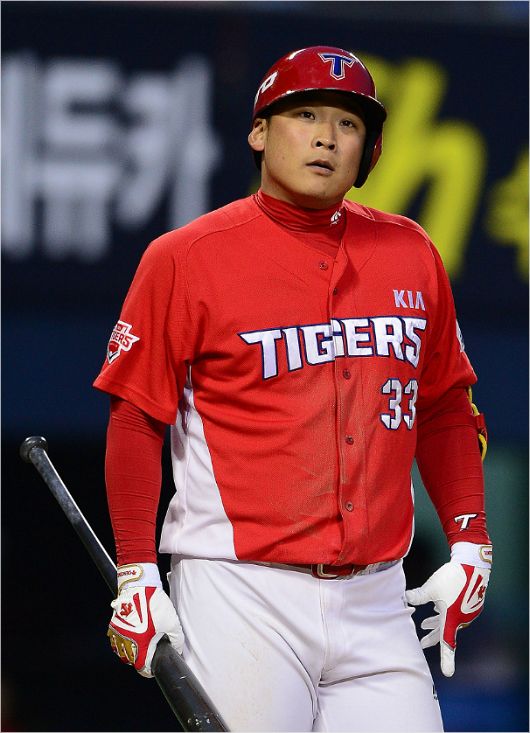 '왜 이렇게 잘 안 풀릴까' KIA 김주형은 2004년 1차 지명으로 입단했지만 좀처럼 잠재력을 터뜨리지 못하고 있다.(자료사진=KIA)