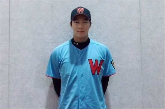 휘문고 시절의 안우진.(사진=넥센)