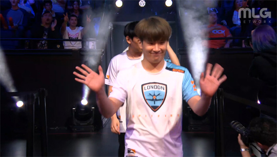 댈러스를 잡고 4연승을 기록한 런던 스핏파이어.(사진=오버워치 리그 중계 캡처)