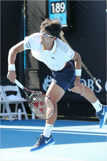 호주오픈 남자 단식 32강에서 세계랭킹 4위 알렉산더 즈베레프를 꺾은 정현은 2년 전 자신에게 완패를 안겼던 전 세계랭킹 1위 노박 조코비치롸 8강 진출을 다툰다.(사진=대한테니스협회 제공)