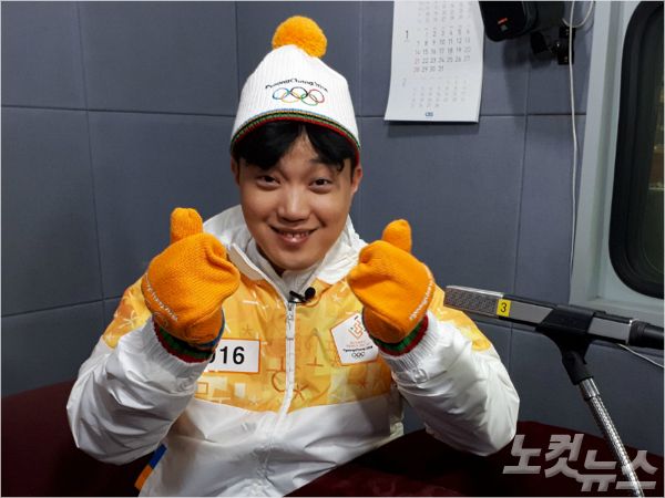 강원CBS'시사포커스 박윤경입니다'에 출연한 필리핀 인기방송인 라이언 방(사=최원순 PD)