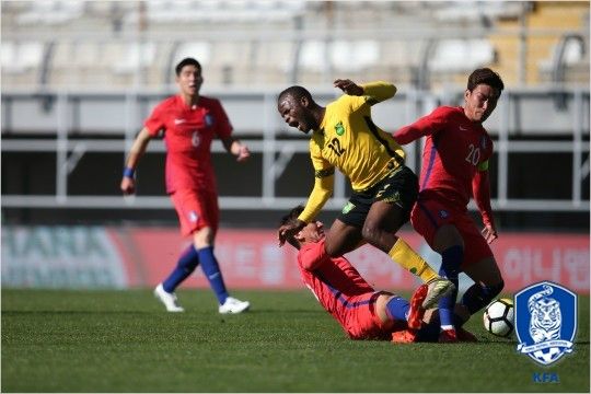 장현수는 2016년과 2017년 한국 축구대표선수 가운데 가장 많은 출전 시간을 자랑한다. 하지만 장현수가 나서는 수비는 여전히 불안감을 떨치지 못하고 있다.(사진=대한축구협회 제공)