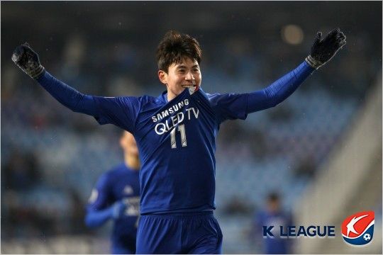 수원이 오랫동안 공들여 영입한 임상협은 '에이스' 염기훈의 어깨를 가볍게 하기에 충분한 활약을 자신의 수원 데뷔전부터 선보였다.(사진=한국프로축구연맹 제공)