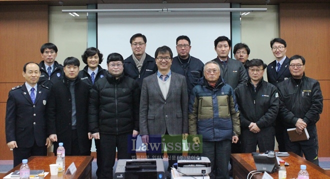 ‘평창 동계올림픽·패럴림픽’의 성공적 안전개최 지원을 위한 간담회를 갖고 기념촬영.(사진=부산북부산세관)