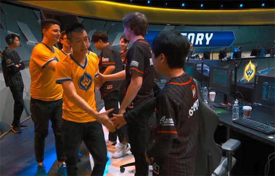 100 씨브즈를 무너뜨린 골든 가디언스.(사진=LCS 중계 캡처)