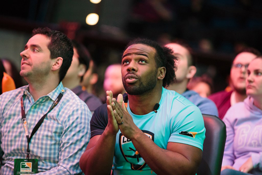 런던 스핏파이어의 열혈 팬으로 알려진 재비어 우즈.(사진=블리자드 제공)