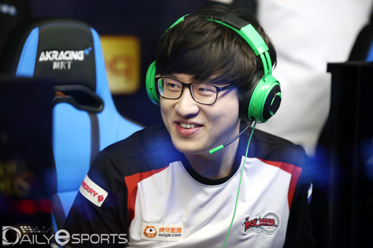 리 신까지 성공적! kt '러시' 이윤재, 롤챔스 데뷔전서 '합격점'