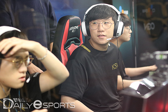 KSV의 와일드카드전 2세트 대역전극! MVP는 '룰러' 박재혁