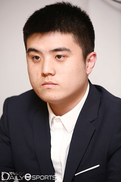 BJ자 해설자인 꾸카이왕.