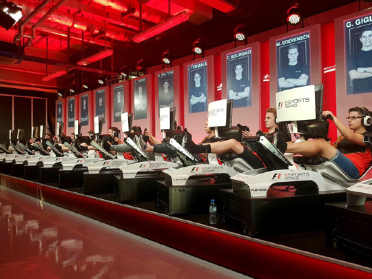 F1 e스포츠 경기장의 모습.(사진=디스이즈F1 발췌)