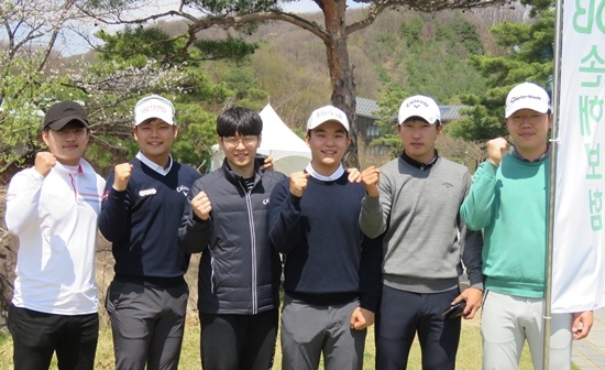 정일형, 정한밀, 정다윗, 정태양, 염서현, 김정호(왼쪽부터). 포천=김현지기자.