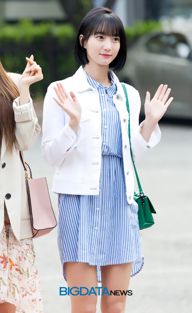 오마이걸 반하나 비니, KBS '뮤직뱅크' 리허설 출근길