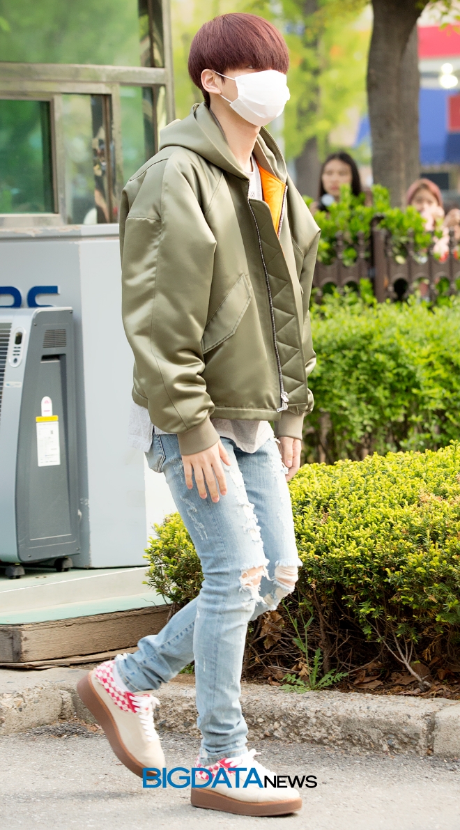빅스 혁, KBS '뮤직뱅크' 리허설 출근길