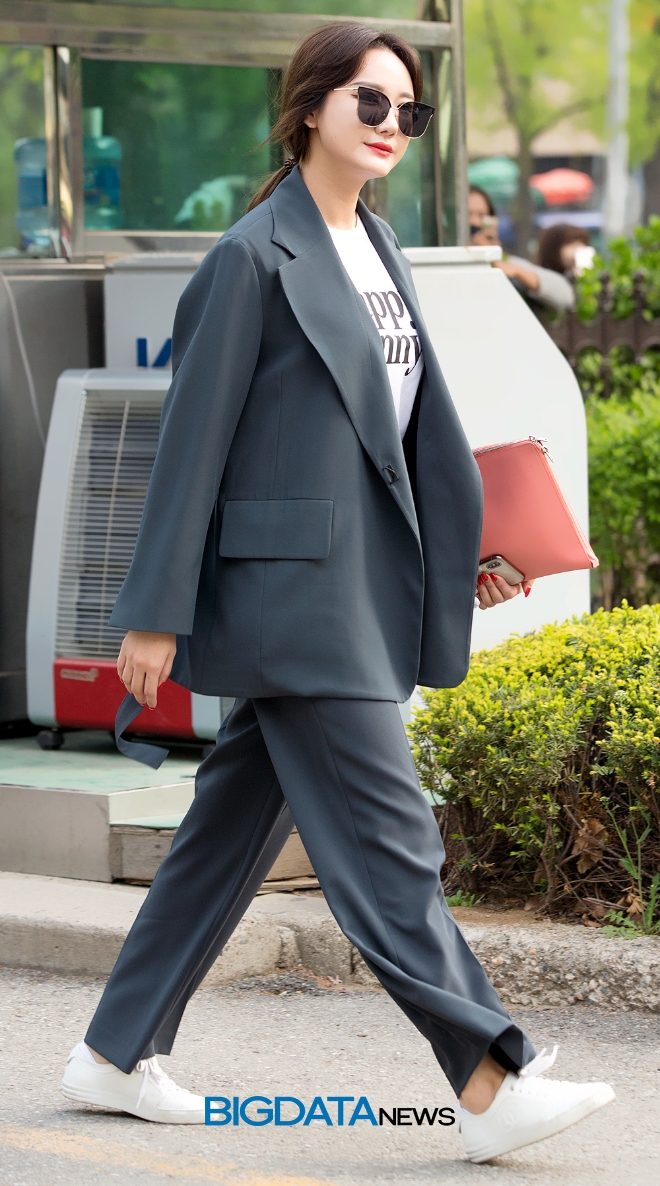 EXID LE, '뮤직뱅크' 출근길 현장