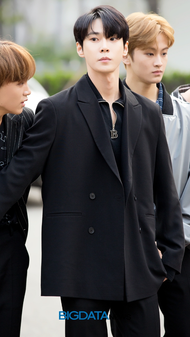 NCT 2018 도영, '뮤직뱅크' 출근길 현장