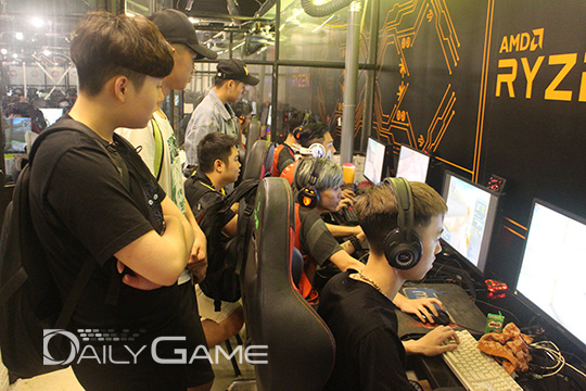 'CFEL'에 참가 중인 에바 팀의 경기 모습.