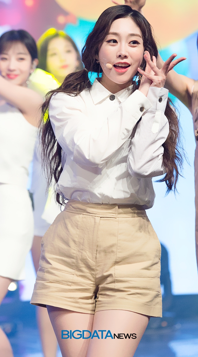 러블리즈 서지수, 심플리케이팝 'Simply K-POP' 현장