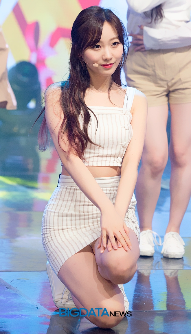 러블리즈 류수정, 심플리케이팝 'Simply K-POP' 현장