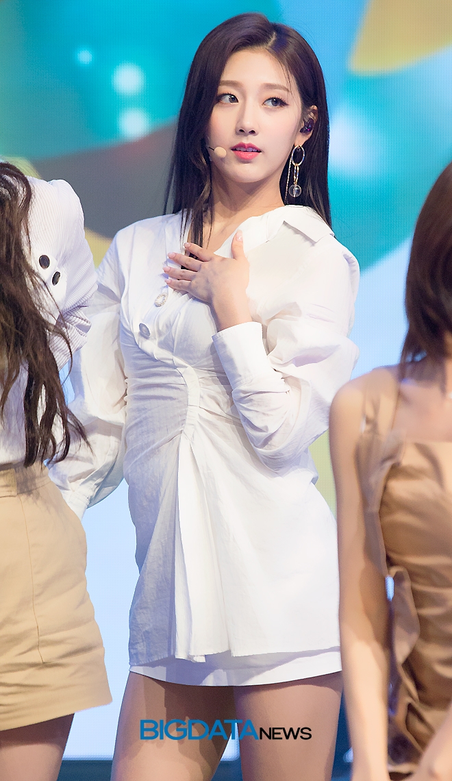 러블리즈 정예인, 심플리케이팝 'Simply K-POP' 현장