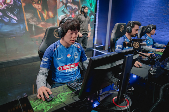 BAU 슈퍼매시브 e스포츠. (사진=라이엇 게임즈 제공)