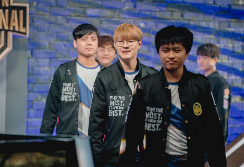 갬빗 완파한 플래시 울브즈, 메이저 자존심 지켰다