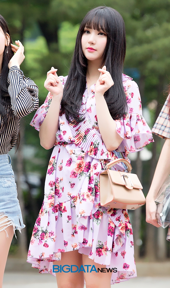 여자친구 은하, '뮤직뱅크' 출근길 현장