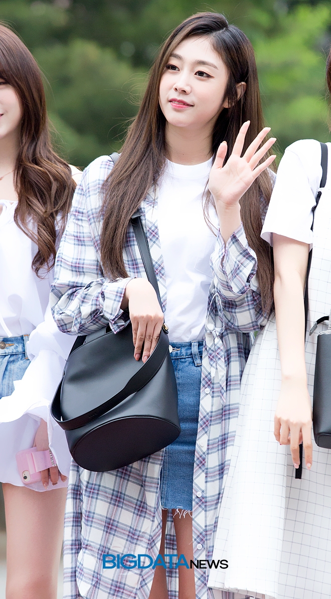 러블리즈 서지수, '뮤직뱅크' 출근길 현장