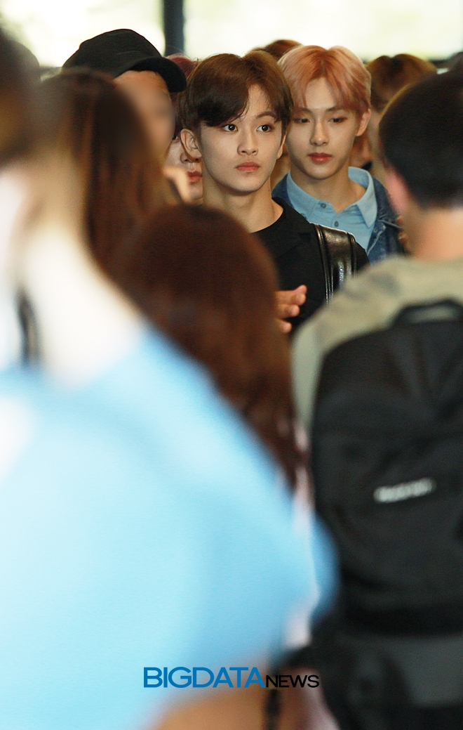 NCT 127, 김포국제공항 출국