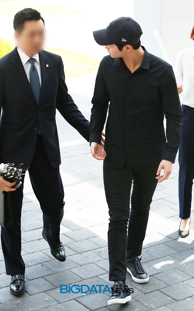 이서원, 서울동부지방검찰청 출석 현장