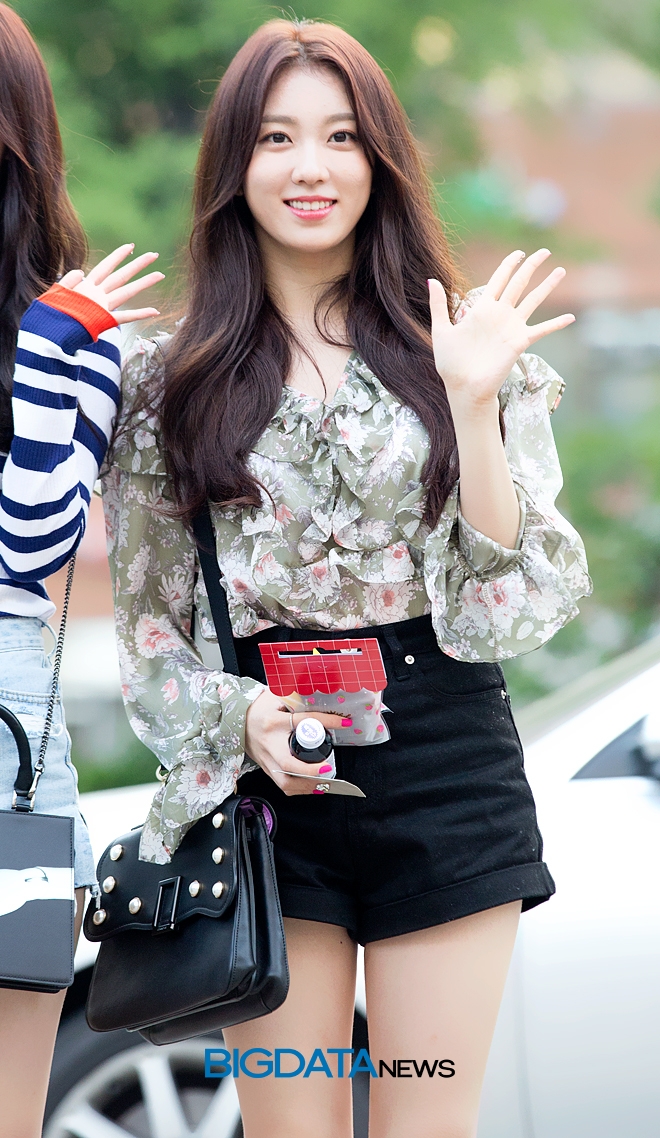 유니티 이수지, 뮤직뱅크 출근길 현장