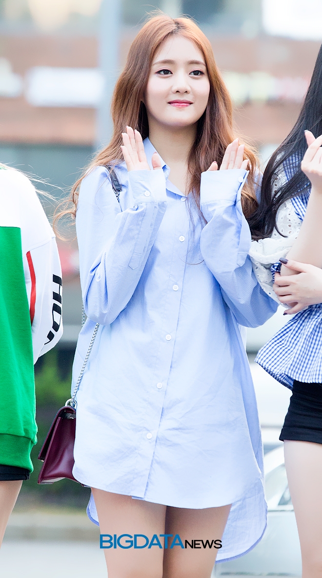 (여자)아이들 민니, 뮤직뱅크 출근길 현장