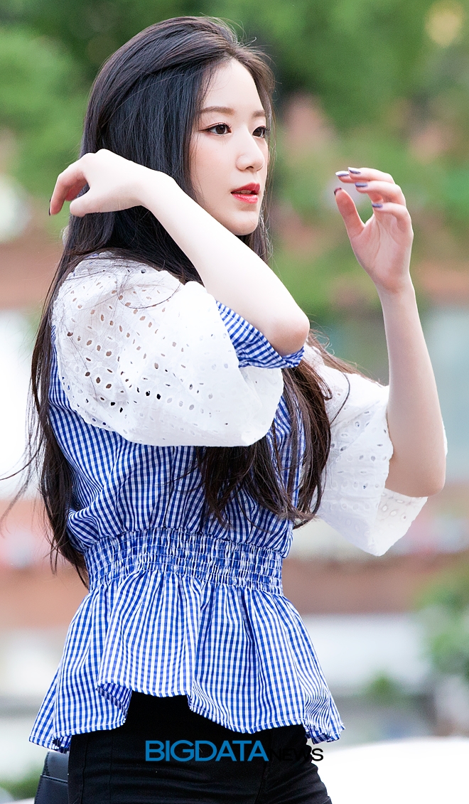 (여자)아이들 슈화, 뮤직뱅크 출근길 현장