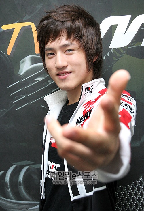 MBC게임 스타리그에서 두 번 열린 프로토스간의 결승전에서 모두 승리한 김택용.