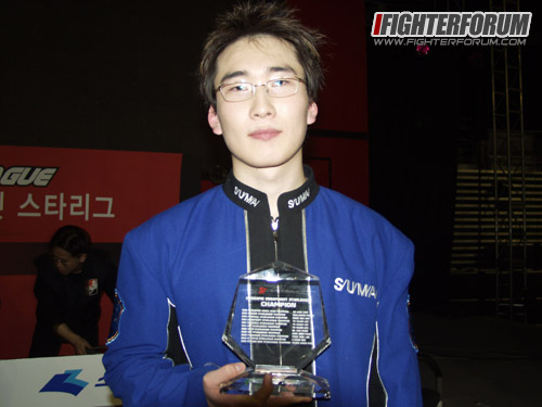 박용욱에게 패한 한을 전태규에게 풀어낸 강민.