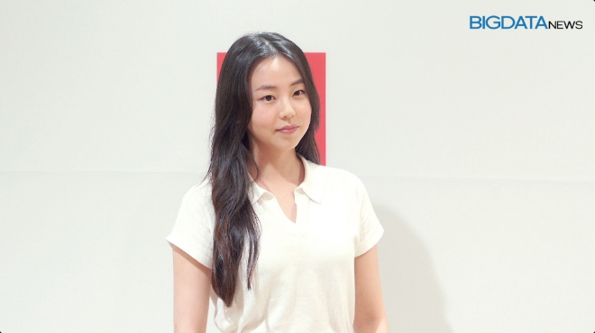 [BIG영상][4K] 안소희 '유니클로 리조트웨어 컬렉션' 론칭 기념 포토행사