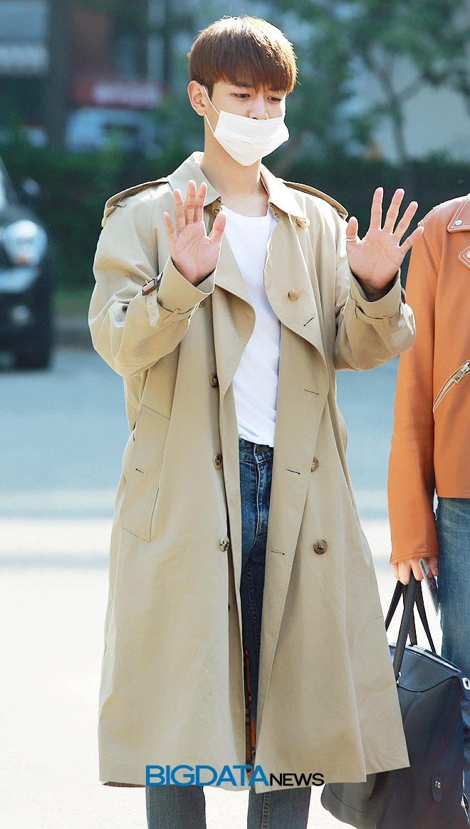 샤이니 민호, 뮤직뱅크 출근길 현장
