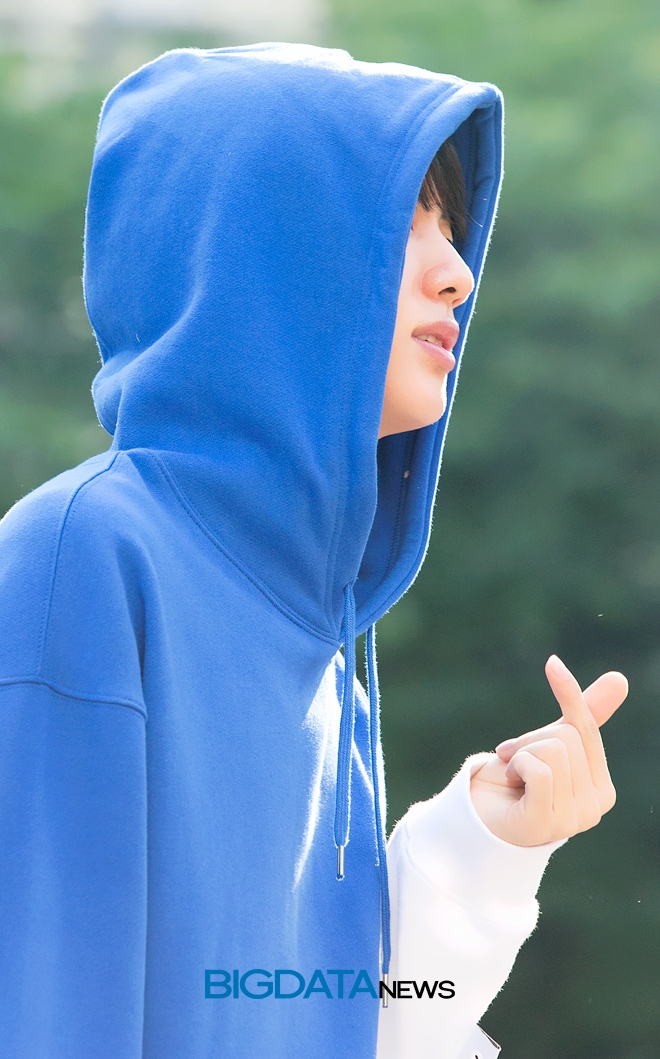 방탄소년단 진, 뮤직뱅크 출근길 현장
