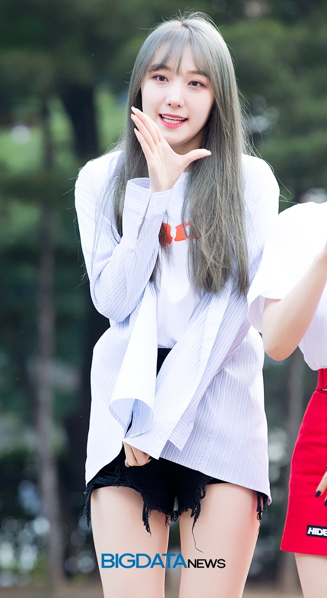 프리스틴V 로아, 뮤직뱅크 출근길 현장