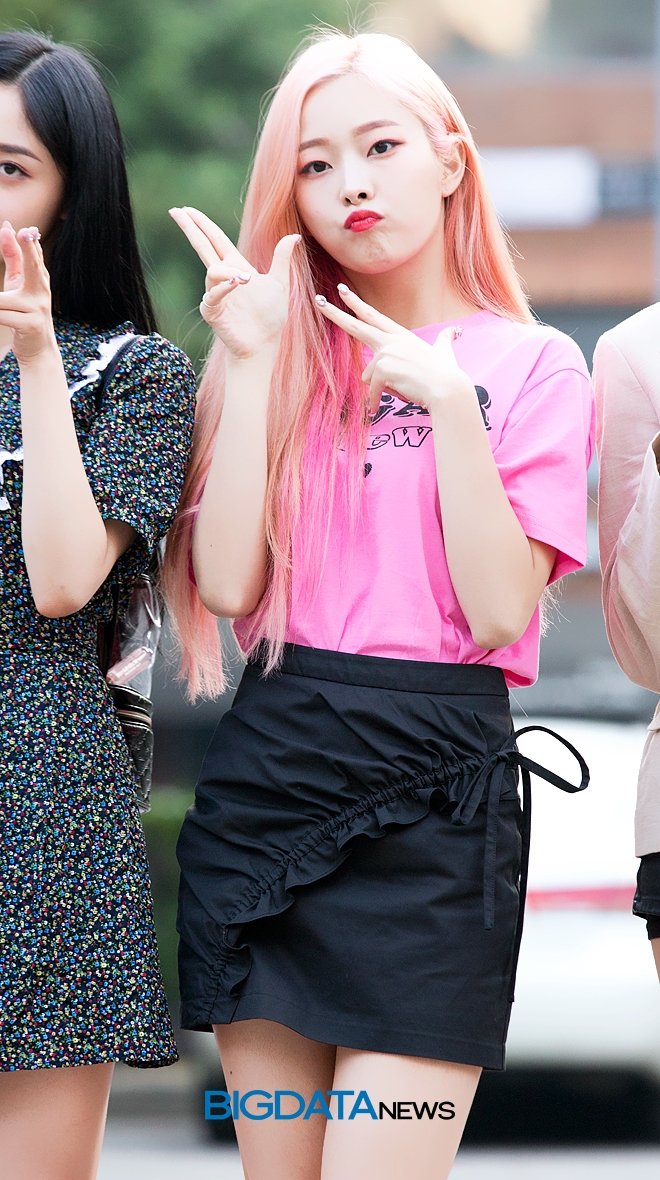 프리스틴V 은우, 뮤직뱅크 출근길 현장