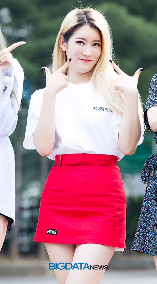 프리스틴V 레나, 뮤직뱅크 출근길 현장