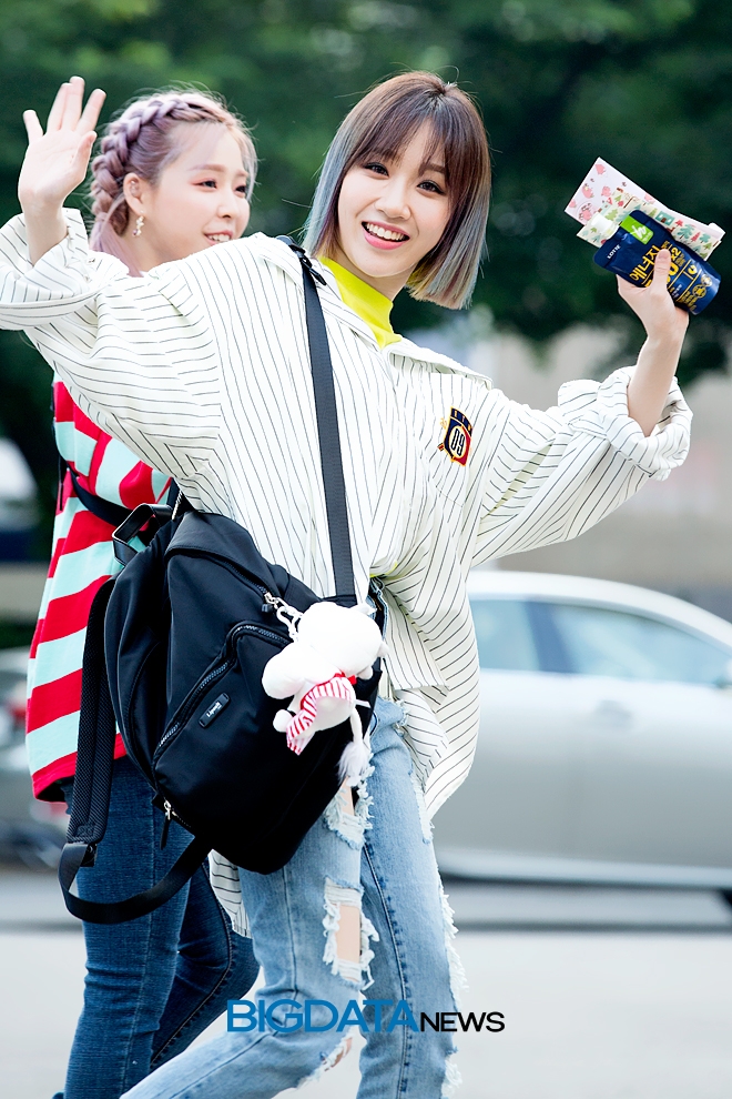 칸 유나킴, 뮤직뱅크 출근길 현장