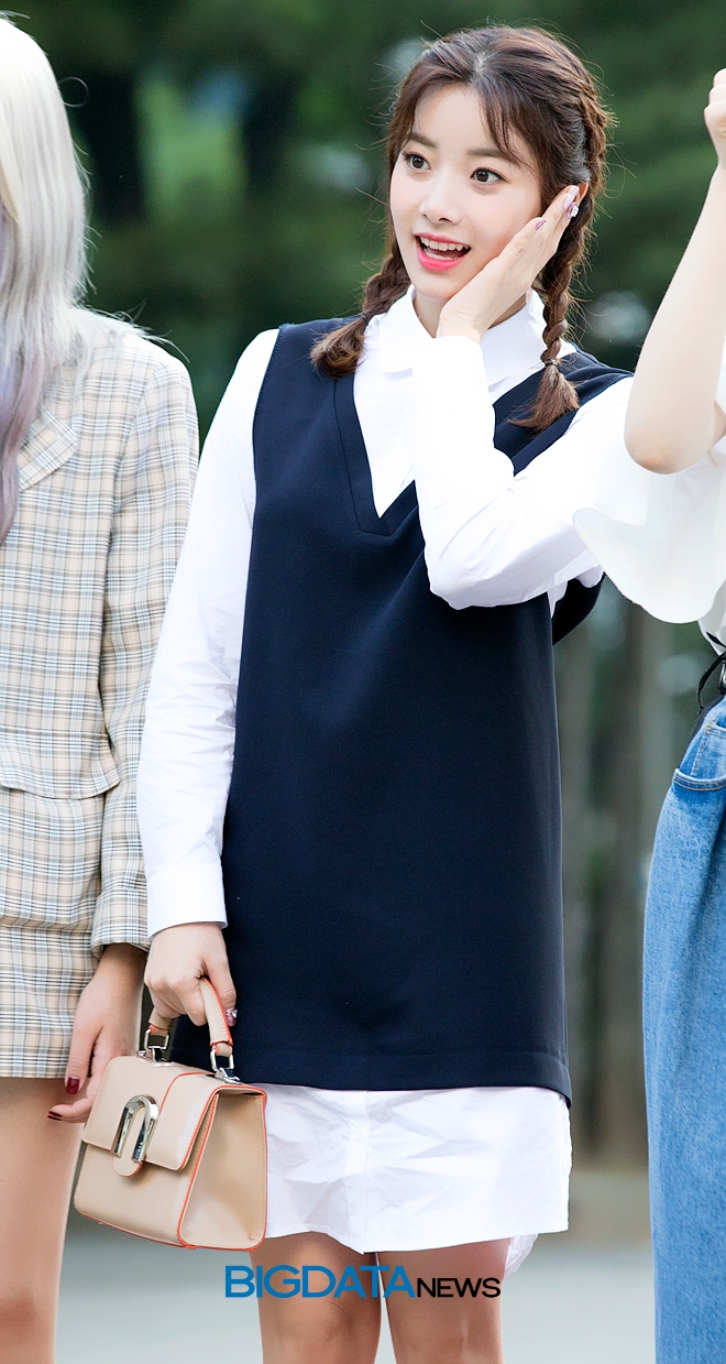 유니티 이현주, 뮤직뱅크 출근길 현장