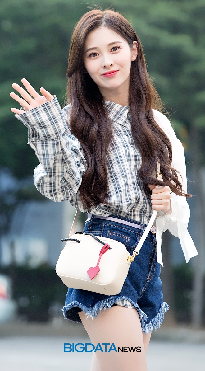 유니티 예빈, 뮤직뱅크 출근길 현장