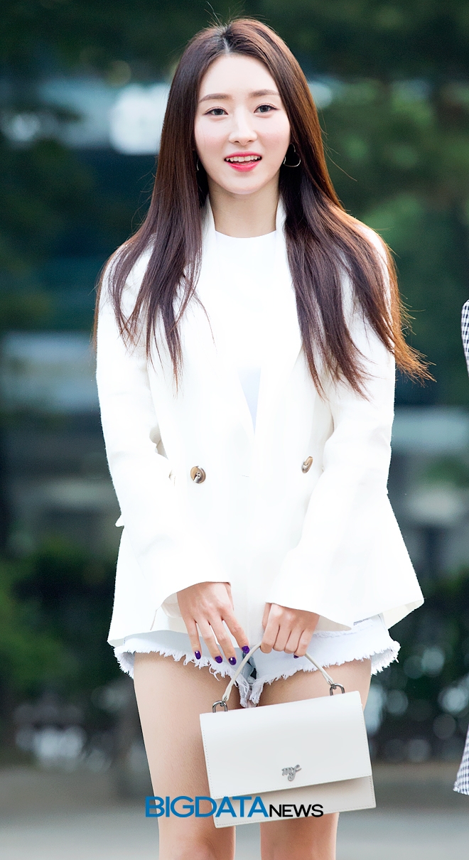 드림캐쳐 수아, 뮤직뱅크 출근길 현장
