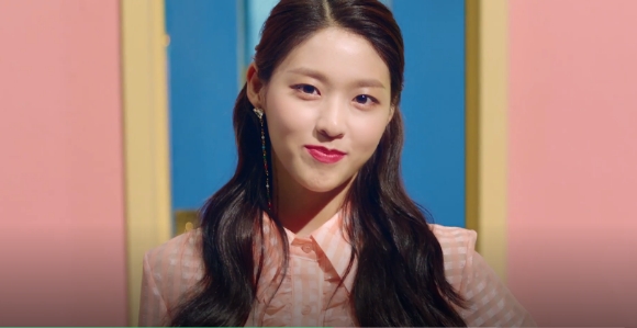 ⓒ AOA-빙글뱅글 MV
