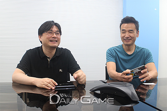 솔트랩 김세웅 대표(사진 오른쪽)와 정연택 부사장.