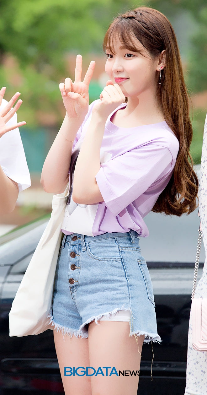 오마이걸 승희, KBS 2TV 음악방송 '뮤직뱅크' 리허설 현장