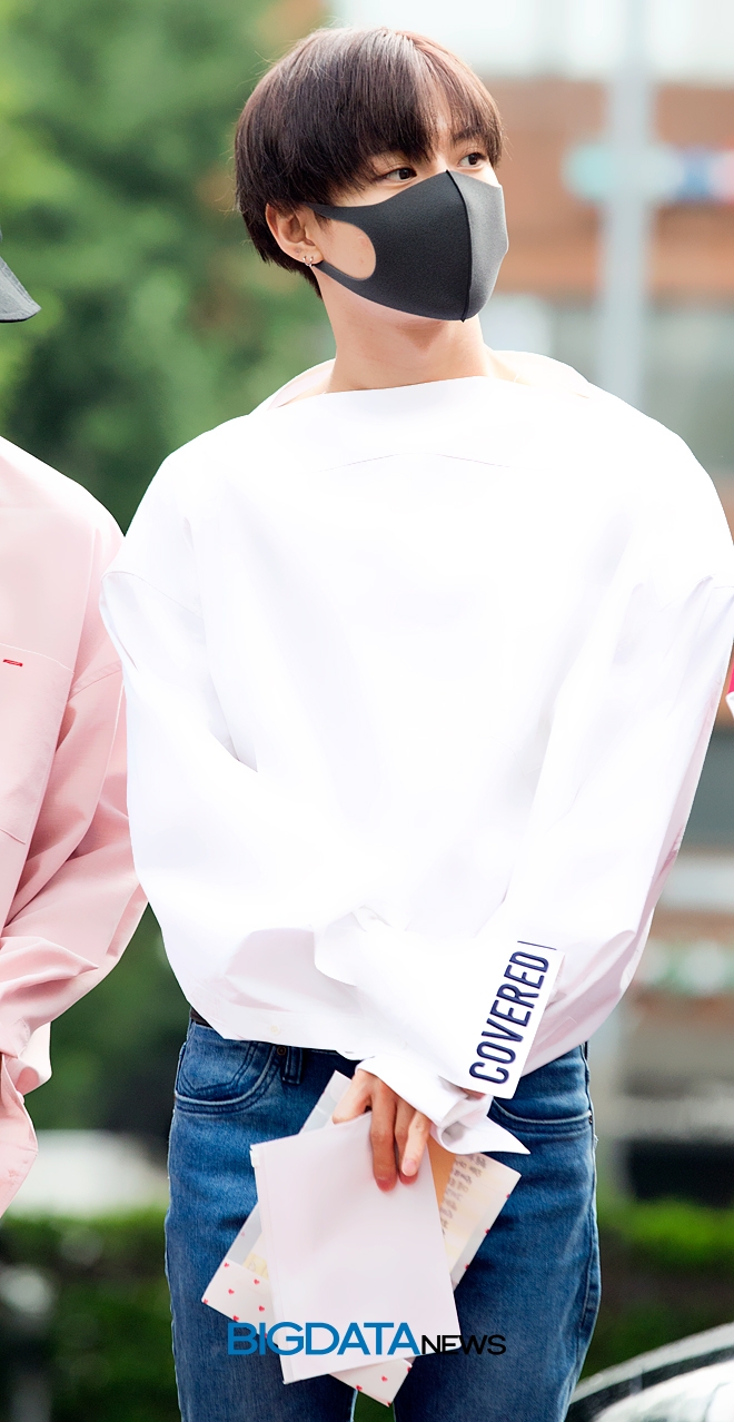 샤이니 태민, KBS 2TV 음악방송 '뮤직뱅크' 리허설 현장